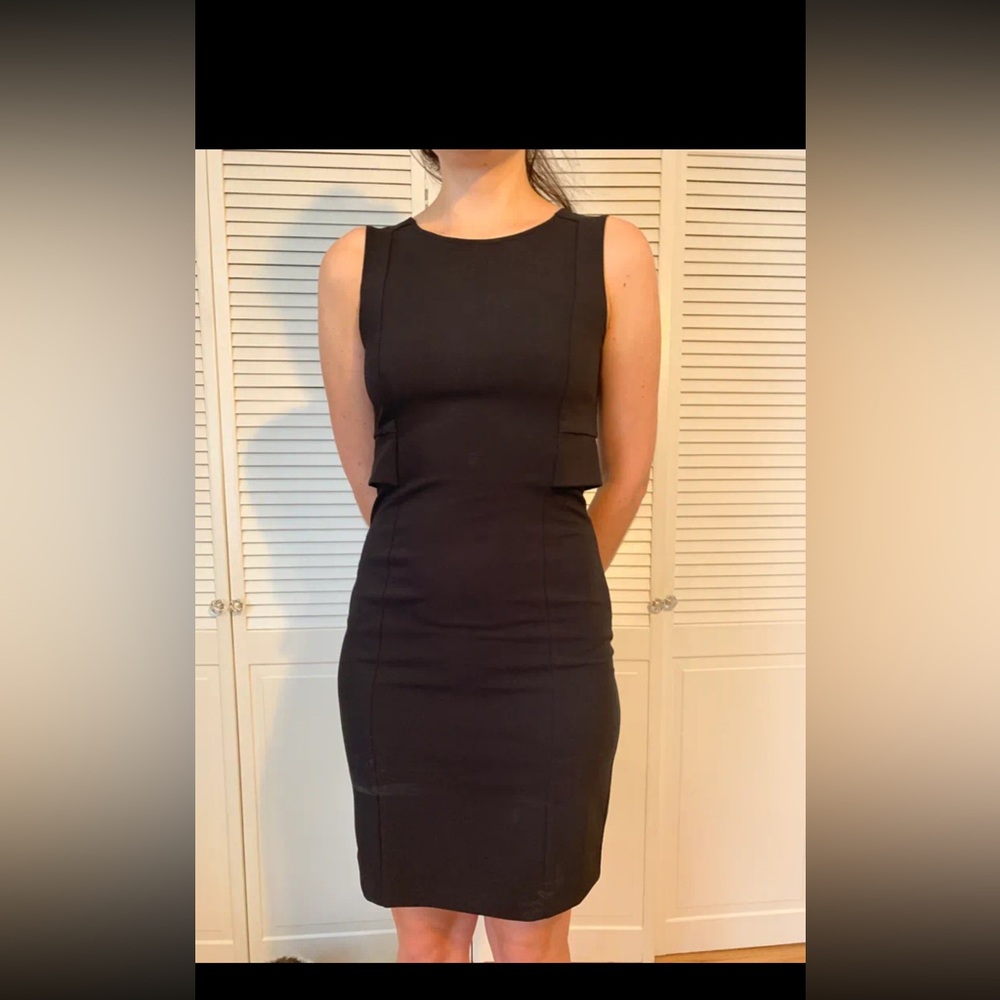 Elegant Black Sleeveless Dress